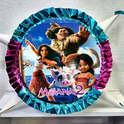 Piñata Moana 2 con bordes metálicos