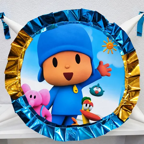 Piñata Pocoyo con bordes metálicos