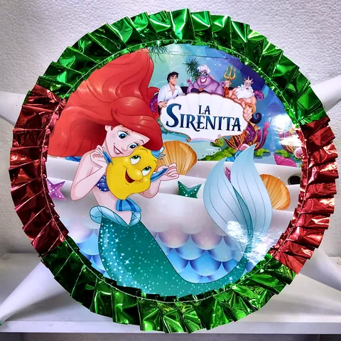 Piñata La Sirenita con bordes metálicos
